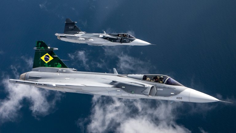 Colombia’s new fighter will be the Saab Gripen E/F, the country’s president has confirmed. The acquisition of the Swedish-made combat aircraft will finally allow the retirement of the veteran IAI Kfir with the Colombian Air Force. The development is also of major significance for Saab: other than Brazil, which co-produces the Gripen E/F, the company has previously failed to achieve any export sales of the jet.